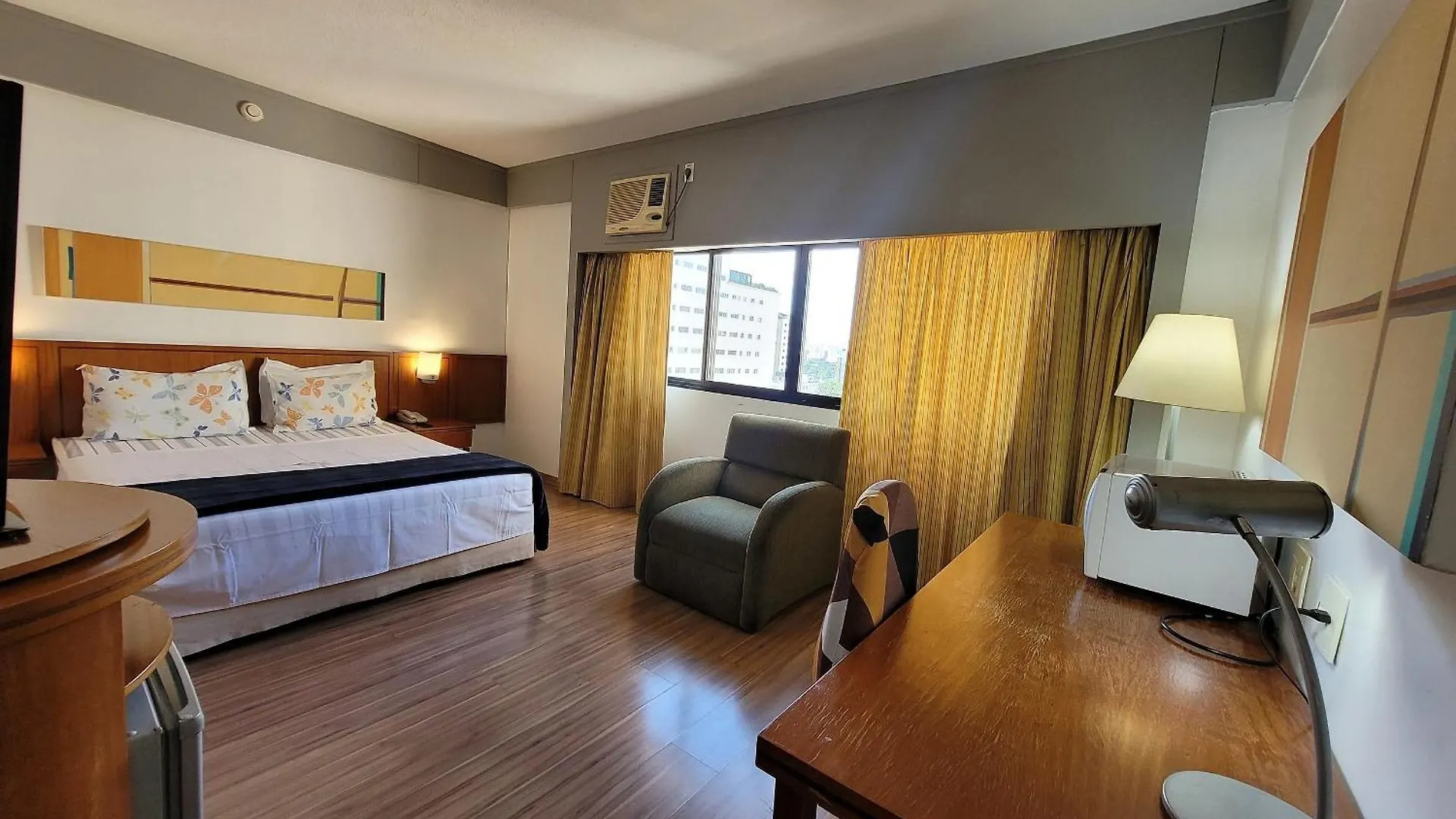 Flat Particular Rua Borges Lagoa C/ Garagem Uh1008 São Paulo